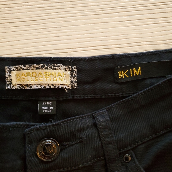 THE KIM Black Jeans - Picture 2 of 6